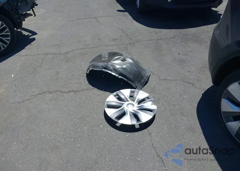 2023 Tesla Model Y Awd/Long Range Dual Motor All-Wheel Drive из США, поврежденный, VIN 7SAYGDEE7PF851849